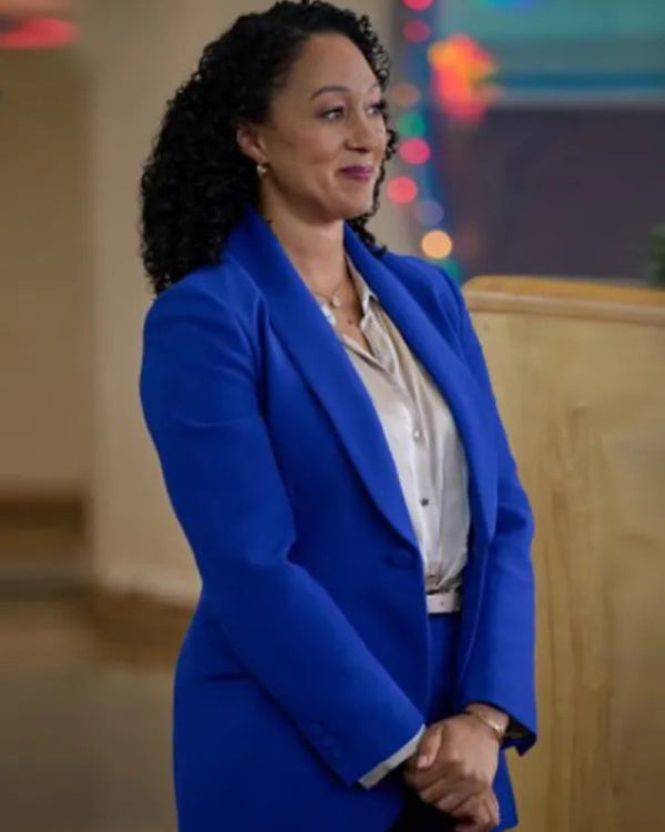 Tamera Mowry-housley Scouting For Christmas Blue Blazer